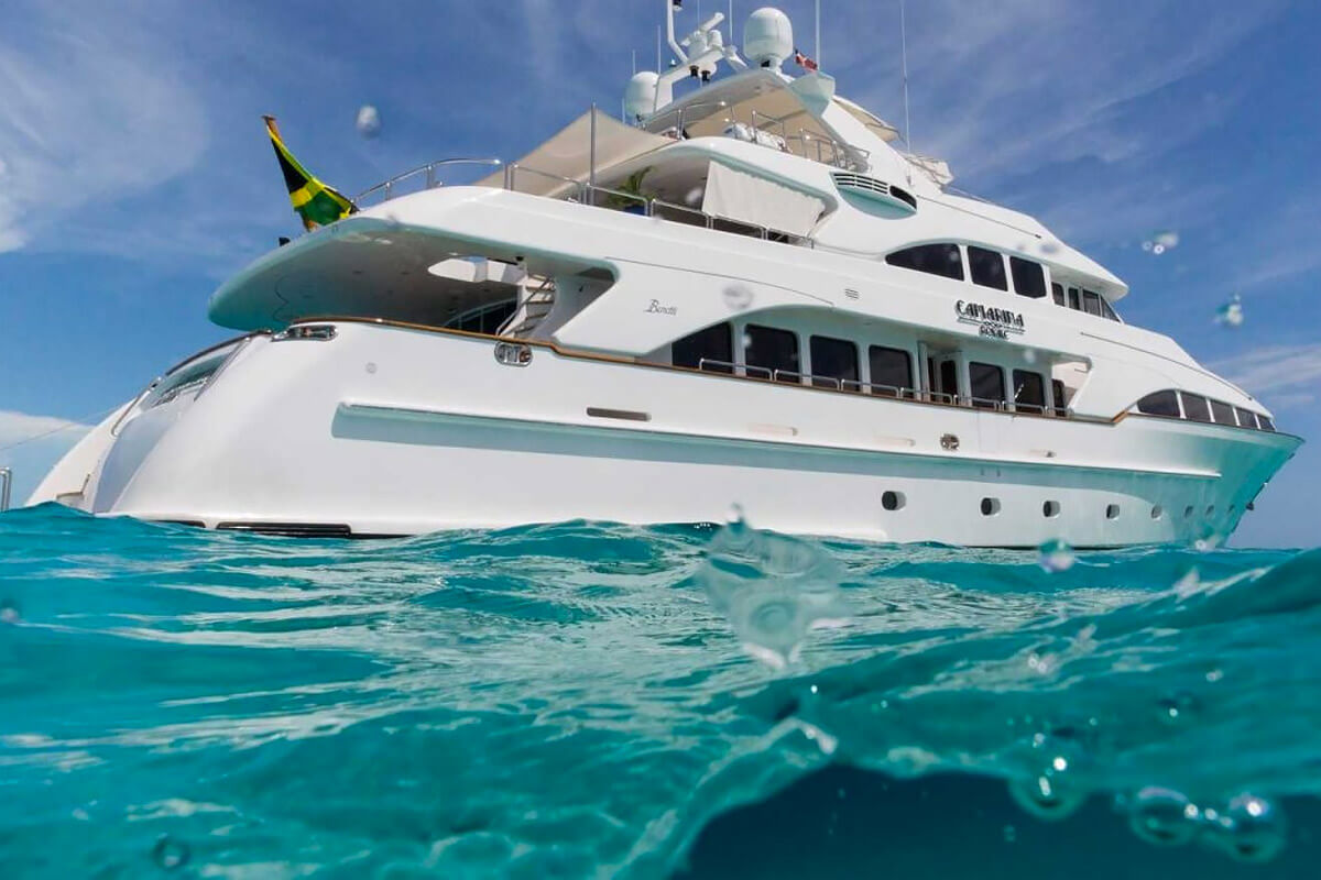 Nicholson Yachts - Motor Yacht